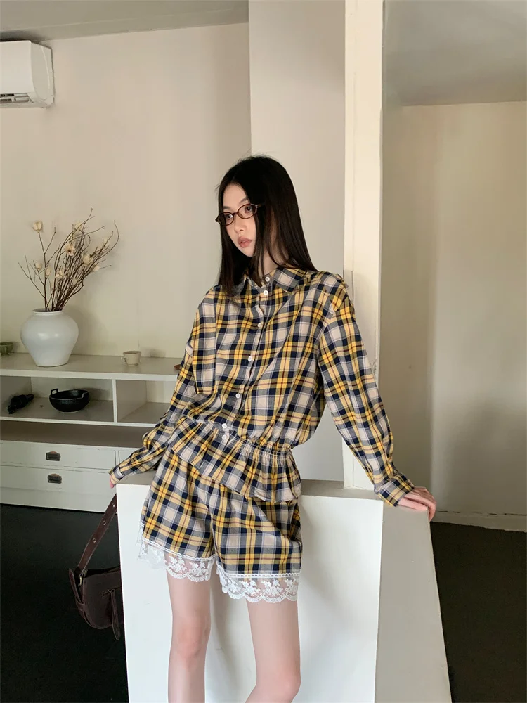 CHEERART Jesień 2025 Żółta Koszula w Kratę z Długim Rękawem Damska Koszula Zapinana na Guziki Bluzka Styl Jirai Kei Ubrania Jesienne