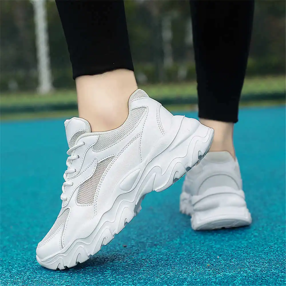 

Недорогие женские кроссовки оверсайз для бега, высокотехнологичные, спортивные, разные модели, для перепродажи, лоферы, забавные, необычные, дешевые