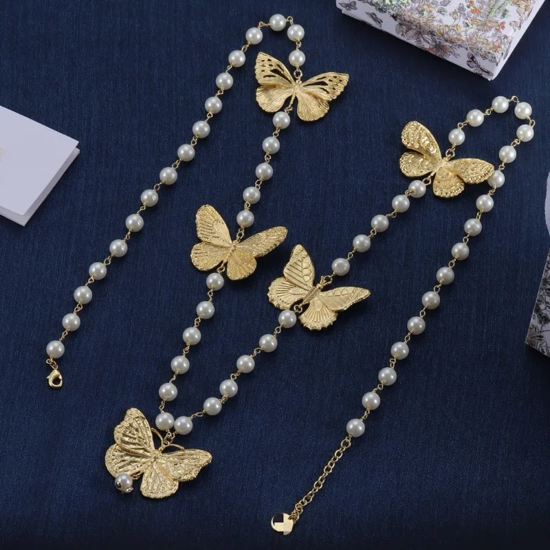 

Dijia Necklace 2024 Butterfly Pearl Necklace Fashion Trend High-end Sweater Chain Women