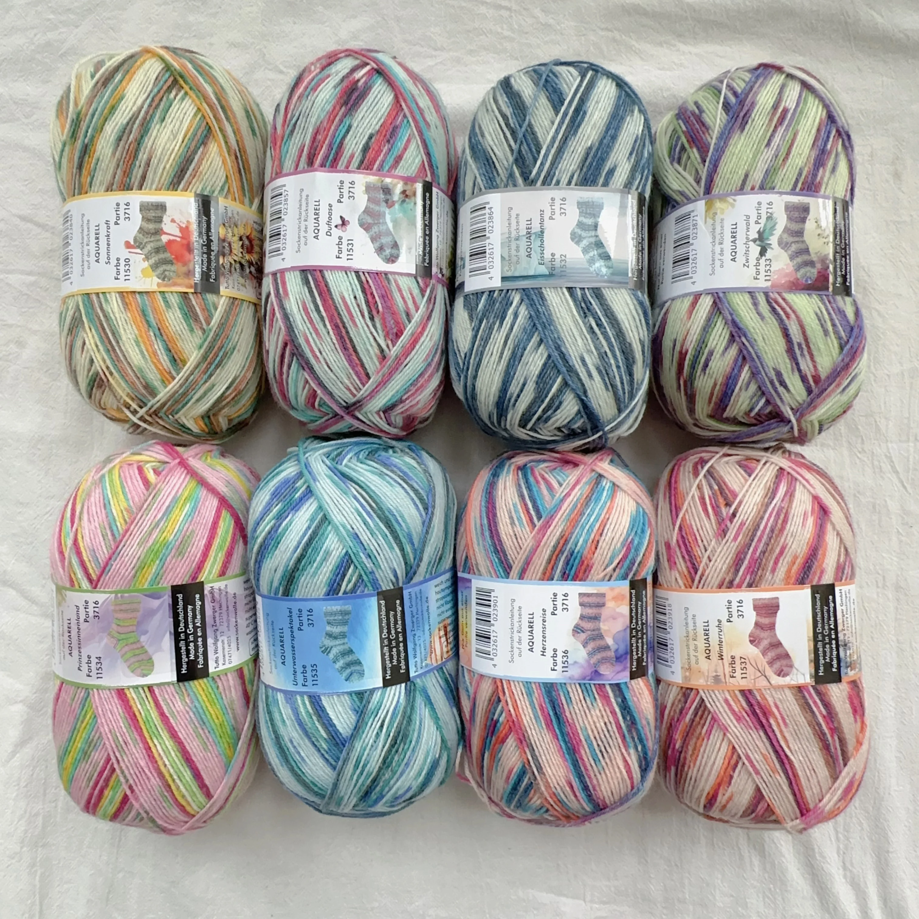 1*100g ball  Opal Aquarell 4ply 75% wool, 25% polyamide/ Nylon  socks knitting yarn