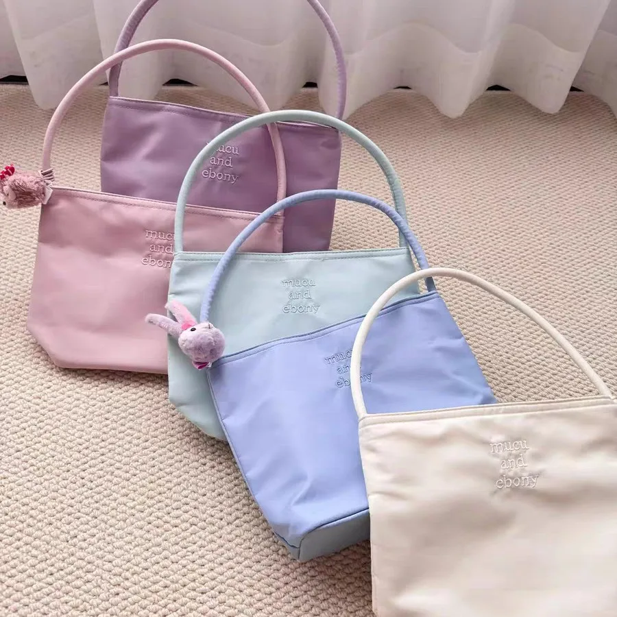 

Summer Fashion Small Tote Bag Handbag Nylon Underarm Bucket Bag 2025 Stylish Trendy Portable Lightweight Women's Bag