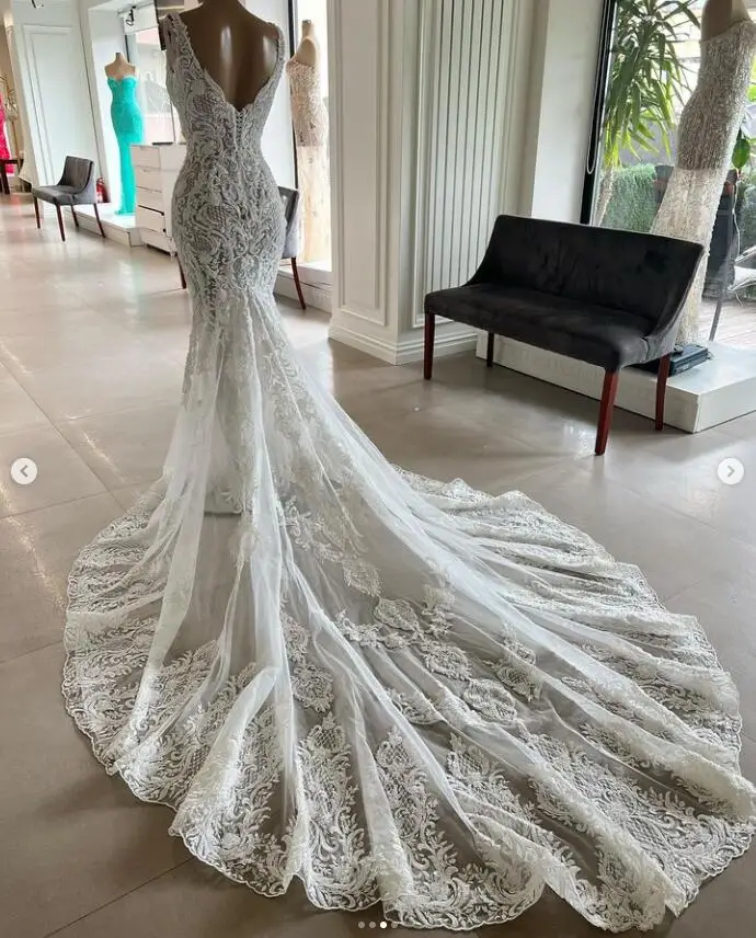 Moderne 2024 Meerjungfrau Strand Brautkleider V-Ausschnitt Spitze Applikation Kapelle Zug offen zurück Trompete Brautkleid Vestidos Novia Baratos