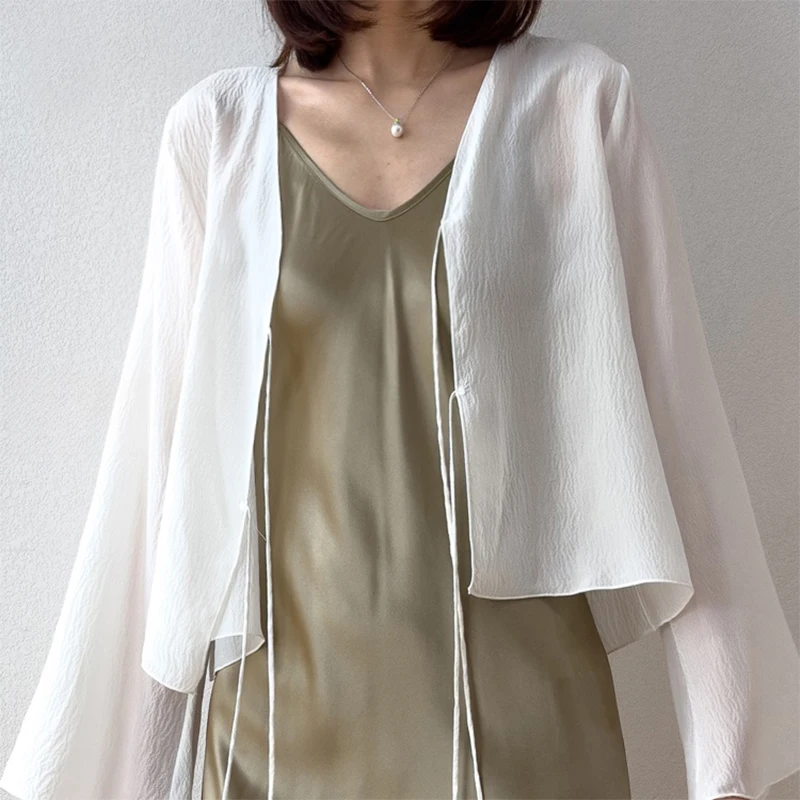 

Women Cardigan 100% Mulberry Silk Thin Type Crinkle Silk Solid Color Shawl Cappa Coat Blouse Top Shirt M1486