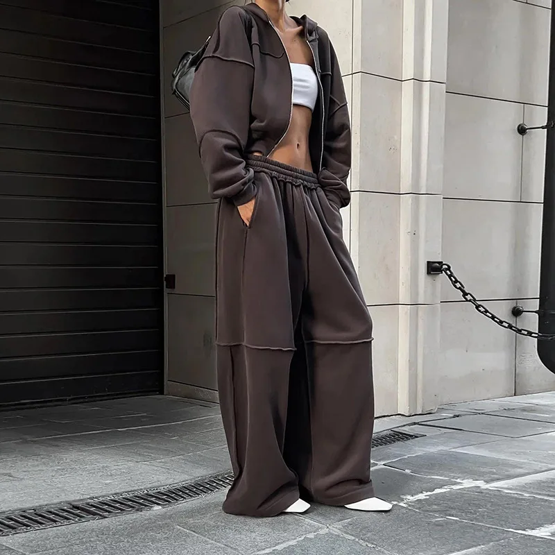 

Спортивный костюм Storm Fit Y2K High Street для женщин: свободная толстовка с капюшоном и длинными рукавами, прямые брюки с эластичным поясом, 2 предмета