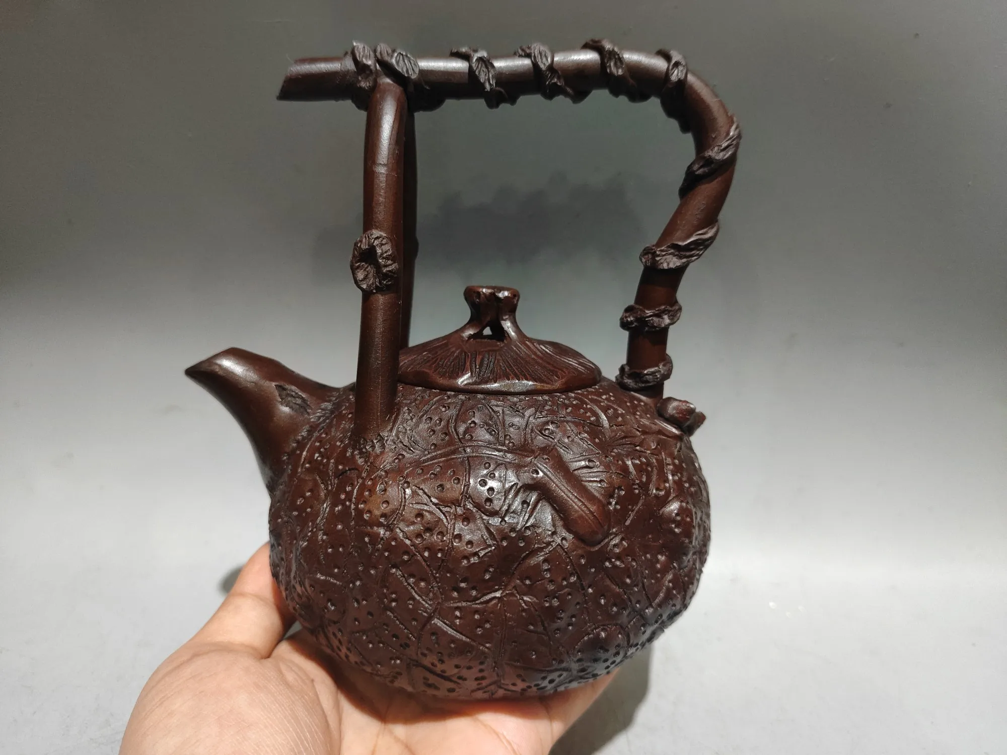 Yixing Purple Clay Teapot Guateng texture lifting pot Melon shaped pot Teapot Pot Tea Maker Office Ornaments
