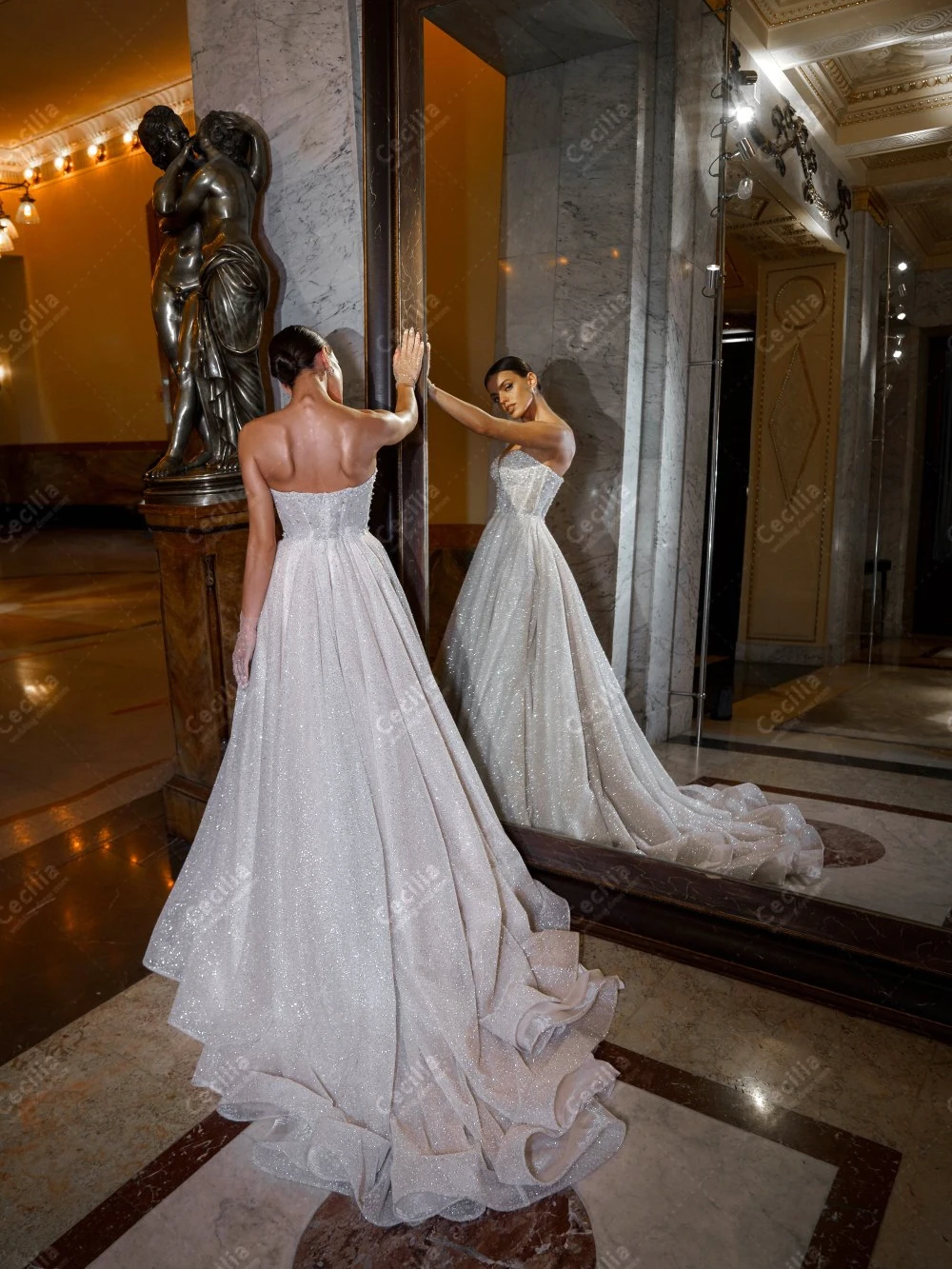 Glitterชุดแต่งงานGorgeousชุดเจ้าสาวStrapless Backless Robesสําหรับพรรคอย่างเป็นทางการเซ็กซี่Vestidos De Noviaที่กําหนดเอง 2025