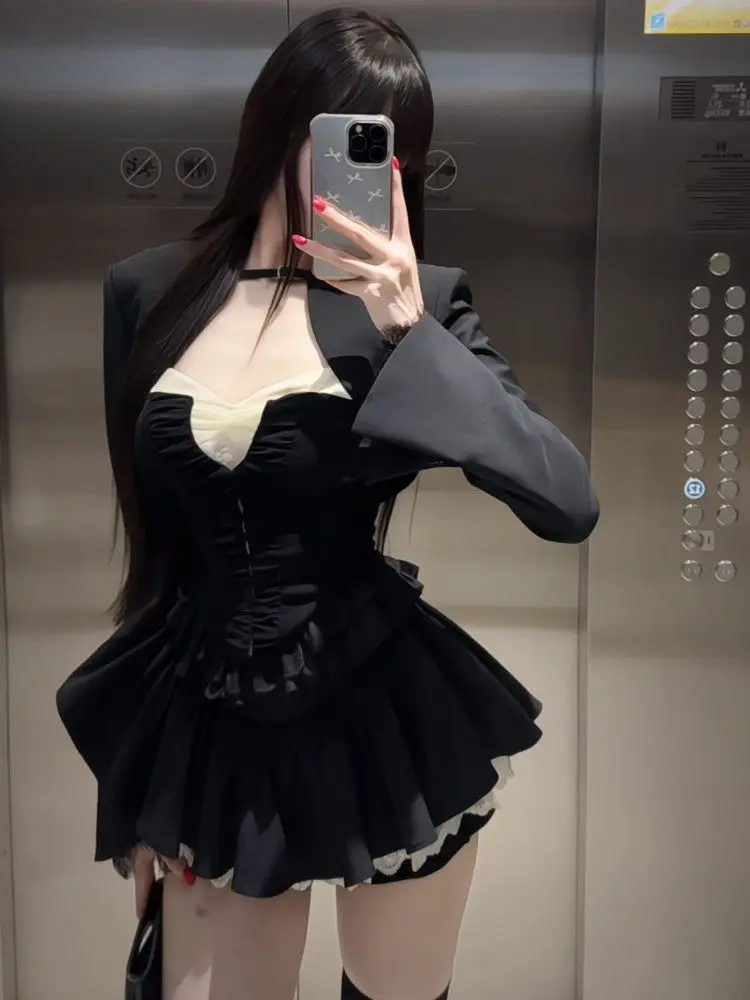 

Осенняя французская сексуальная винтажная женская одежда Pure Desire, короткое пальто, тонкие топы, пышная юбка, новый комплект из трех предметов Y2k Fashion Dark Academia