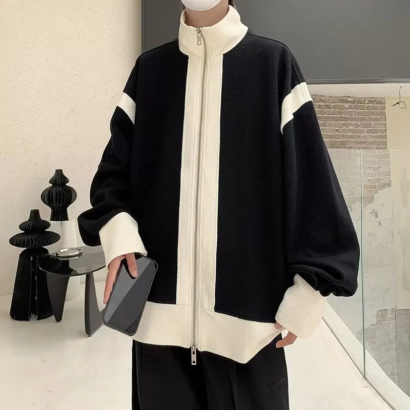 

Мужская куртка свободного кроя с воротником-стойкой, весенне-осенняя, модная, повседневная, молодежная, с декоративными вставками, на молнии, не мнется, для активного отдыха