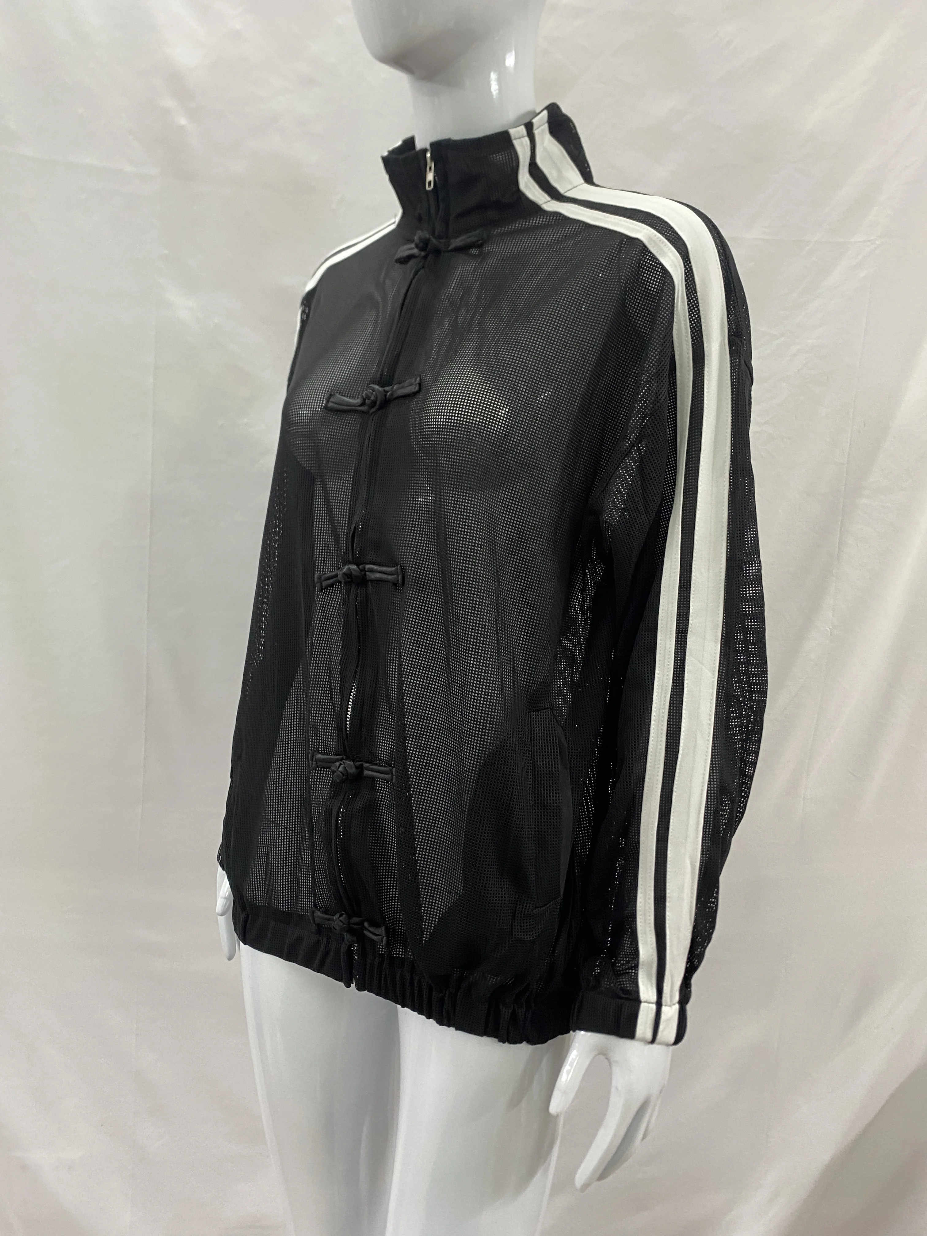 Neue Jacke im chinesischen Stil mit Schnallendesign für den Sommer, dünner, transparenter Cardigan mit Stehkragen. – Detail 10