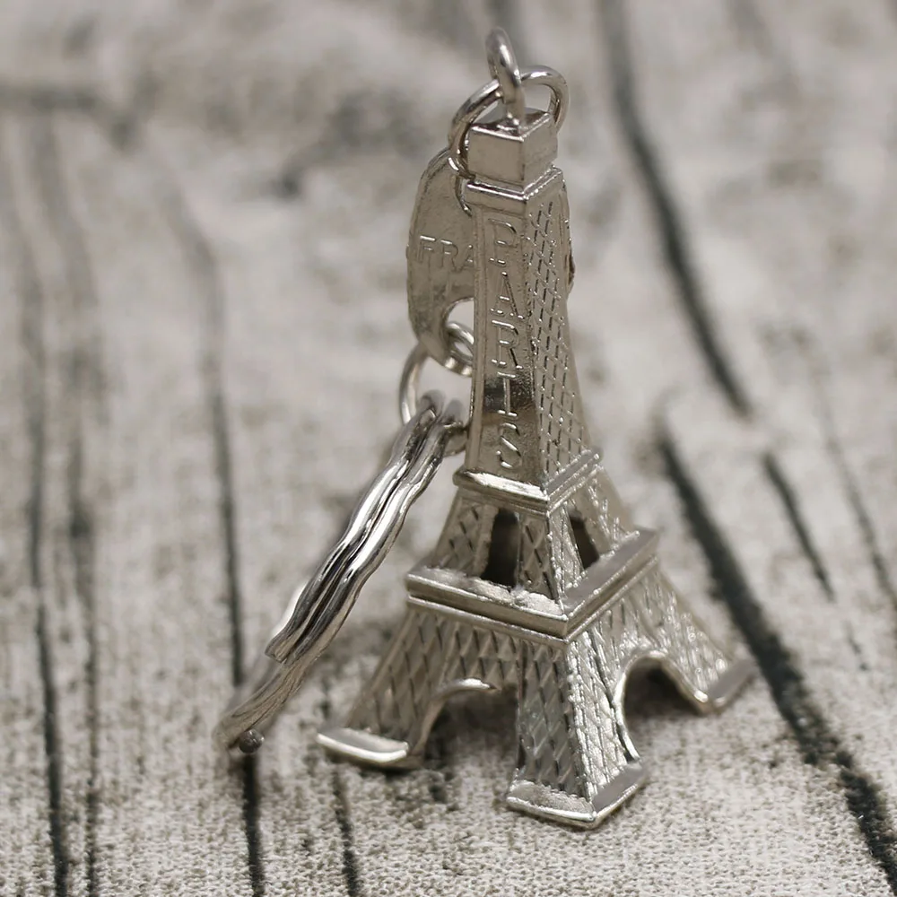 Eiffel Tower Keychain New Car Metal Keyring Retro Bag Hanging Pendant Decoration Paris Tour Souvenirs Gift for Women Men