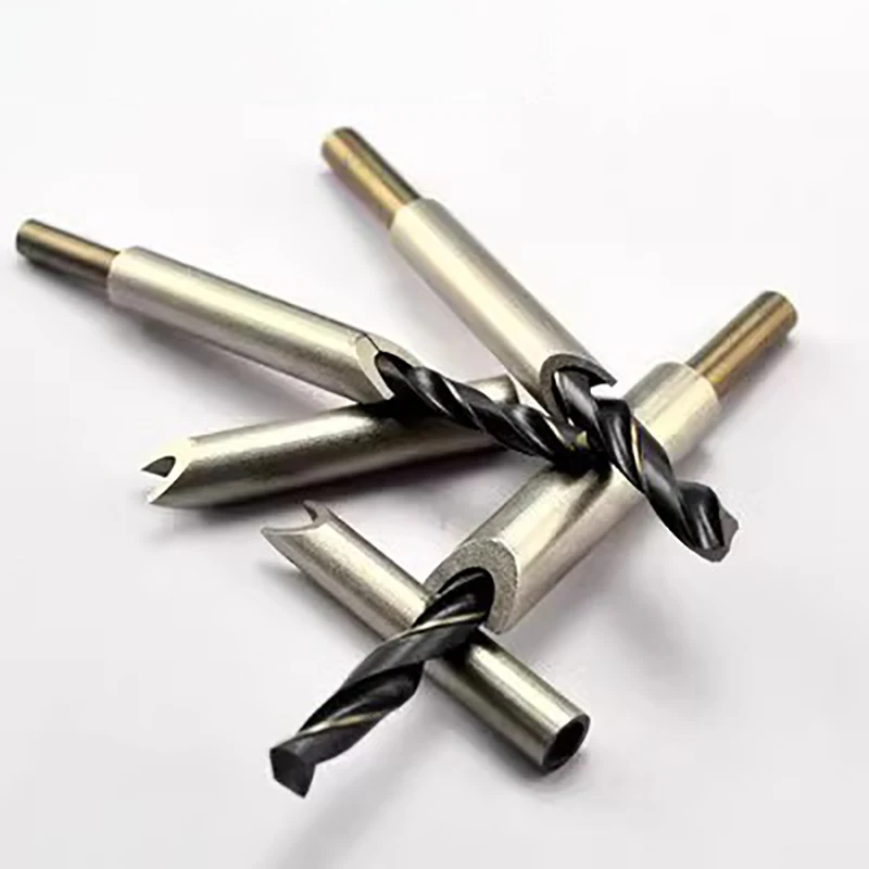 10 Set M4 Filettatura Manico del coltello Viti di bloccaggio in acciaio inossidabile Coltelli pieghevoli Gambo Mandrino Asse Rivetti Fai da te Accessori Chiodi