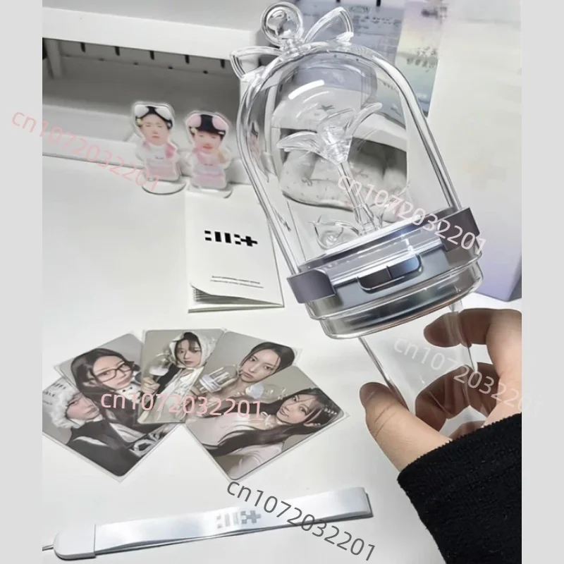 عصا سحرية لطيفة على شكل عصا خفيفة جديدة مع 3 أنواع من مصباح يدوي على شكل زهرة موكا ووني مينجو مع خمسة بطاقات صغيرة لهدايا المشجعين