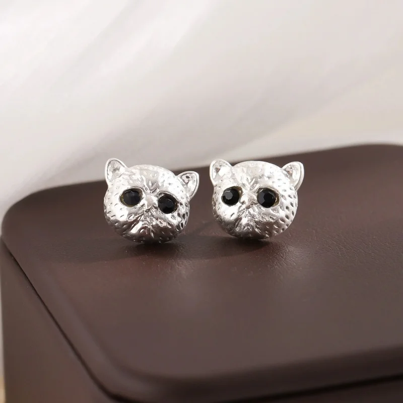 Hot selling new 925 sterling silver fashionable temperament big eyed cat cute and adorable cat star versatile earrings ED304