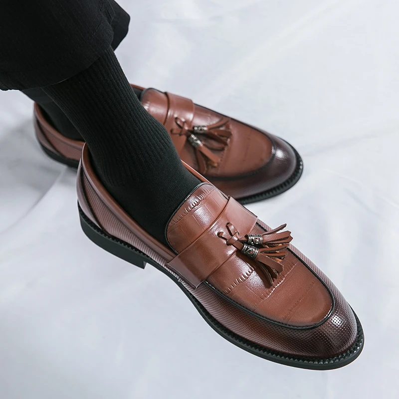 

New Men Loafers PU Leather Low Heel Anti Slip Comfortable Classic Round Toe Business Casual Men Shoes