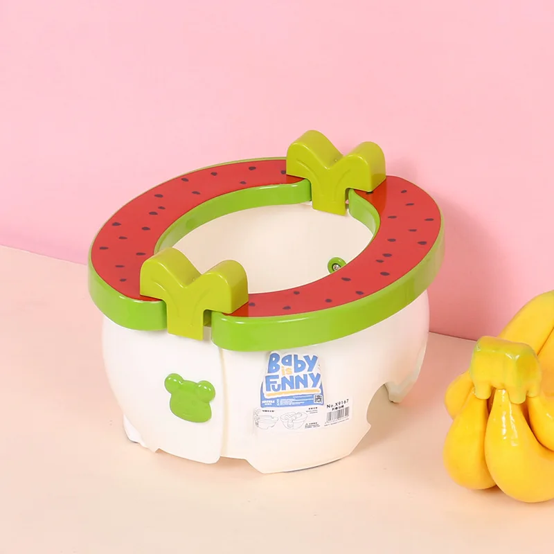 Olla de inodoro plegable para viaje al aire libre para bebé, orinal portátil con forma de fresa Kawaii para niños, asiento de entrenamiento para niños