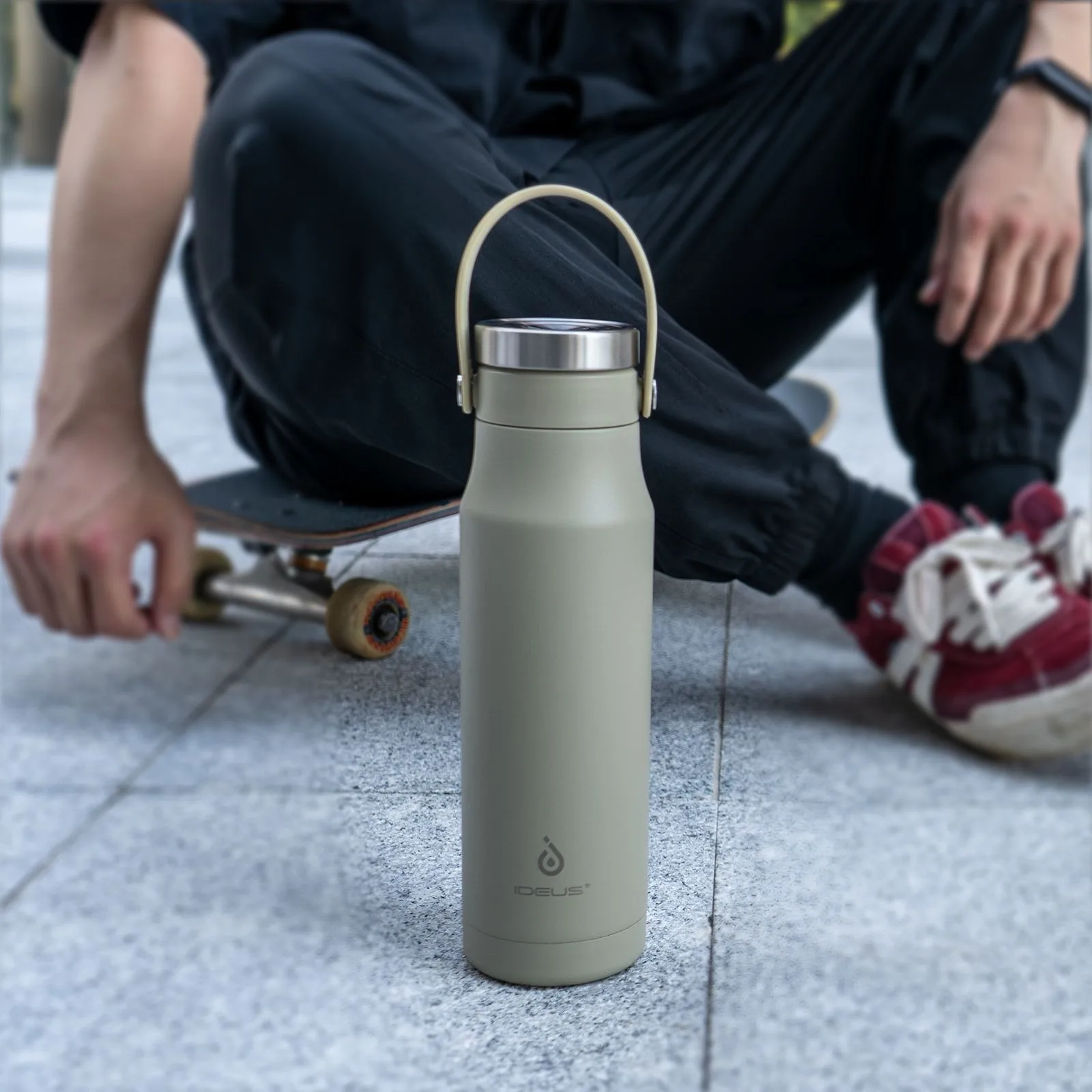 

Ideus insulated water bottle, 700ml stainless steel, leak-proof travel cup, suitable for holding water, tea, coffee, etc