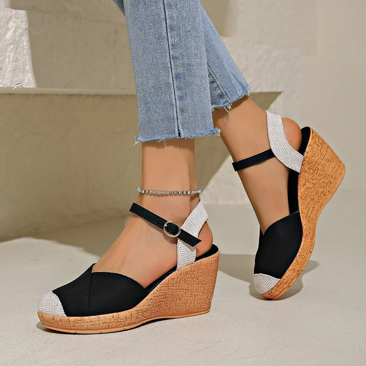 Nuovi sandali da donna piattaforma scarpe da donna zeppe estive espadrillas tacchi alti cinturino alla caviglia Casual scarpe di colore misto per