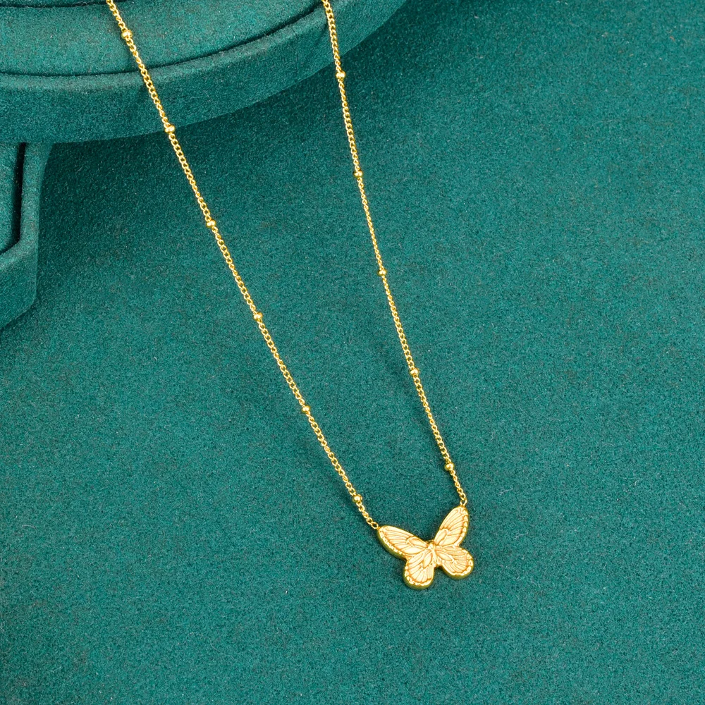 Korean elegant three-dimensional butterfly bead chain necklace collarbone chain stainless steel plated 18K gold jewelry