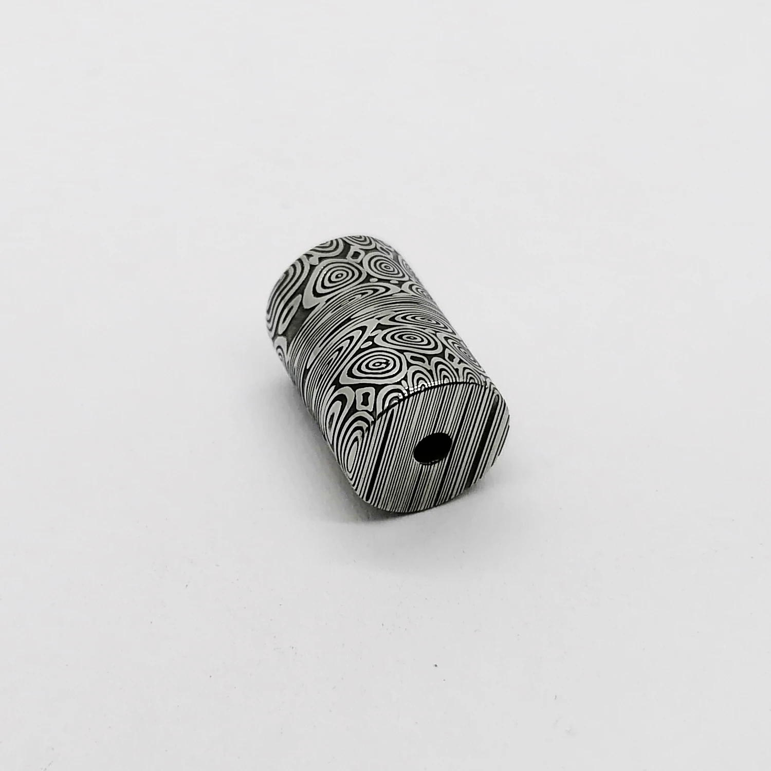 Swedish Powder Steel Damascus Steel Knife Bead