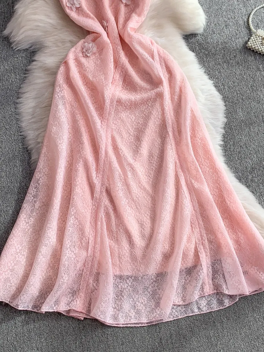 Foamlina นางฟ้าที่สวยงาม 3D ดอกไม้สีชมพูชุดยาวผู้หญิงฤดูร้อนใหม่ฝรั่งเศสที่ไม่ซ้ํากันสวยลูกไม้ Halter Maxi ชุดวันหยุด