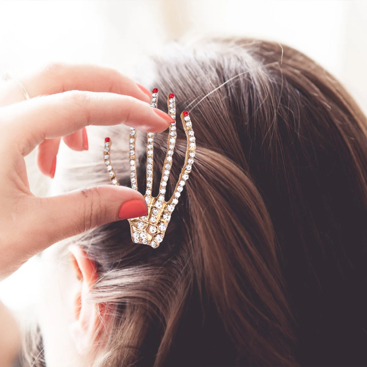 

2Pcs Punk Claw Hair Clip Bone Hand Hairpin Halloween Headwear Decoration Accessories Red Blue Hair Clip