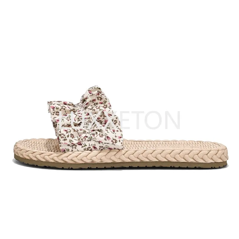 New Vacation Beach Slippers with Wooden Ear Edge Flat Bottom Small Fresh Pleated Slippers for External Wear In Casual Slippers