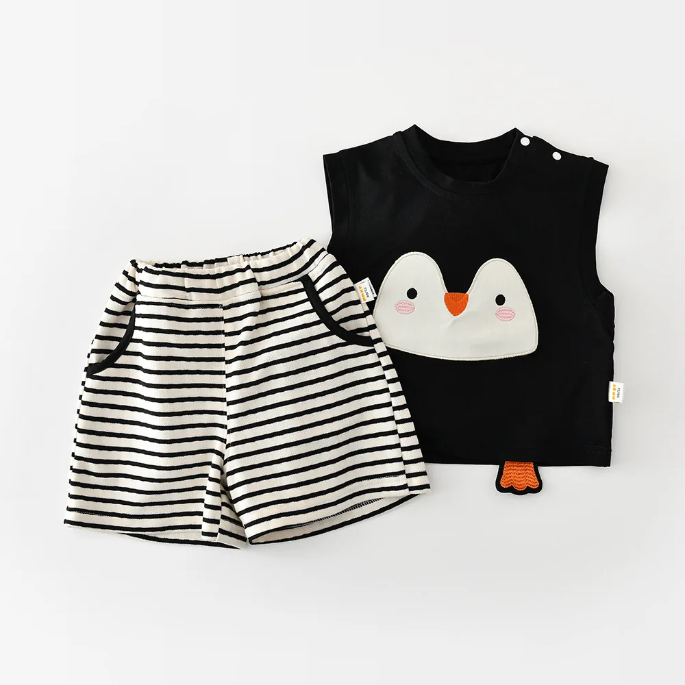 2026年夏新作ベビーノースリーブ服セット幼児女の子用キュートな漫画柄ベスト-ストライプ柄ショートパンツ2点セット綿幼児服