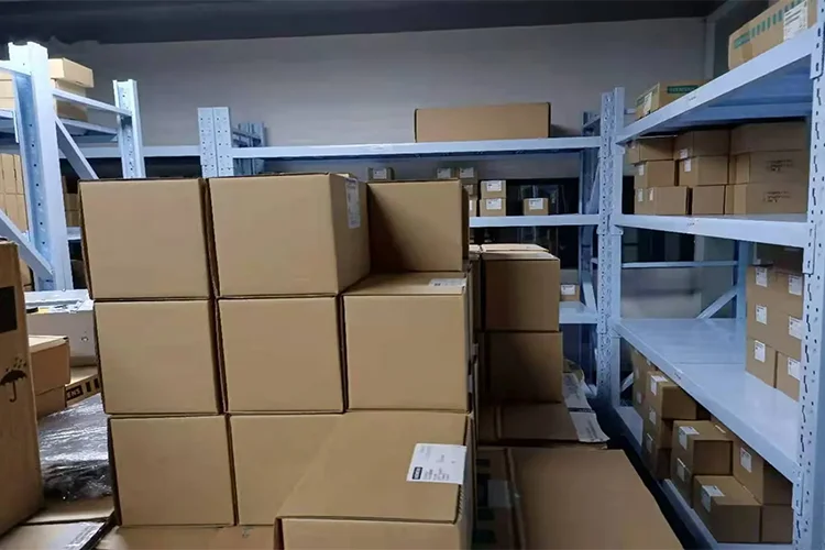 TM241CE40R PLC CPU Modicon M241 Series Relay Output 24 مدخل #5