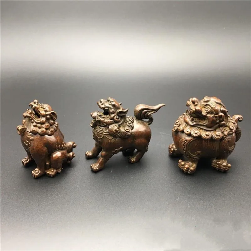 Small , with patina, lion , Pixiu copper tower incense burner, palace-style aromatherapy burn