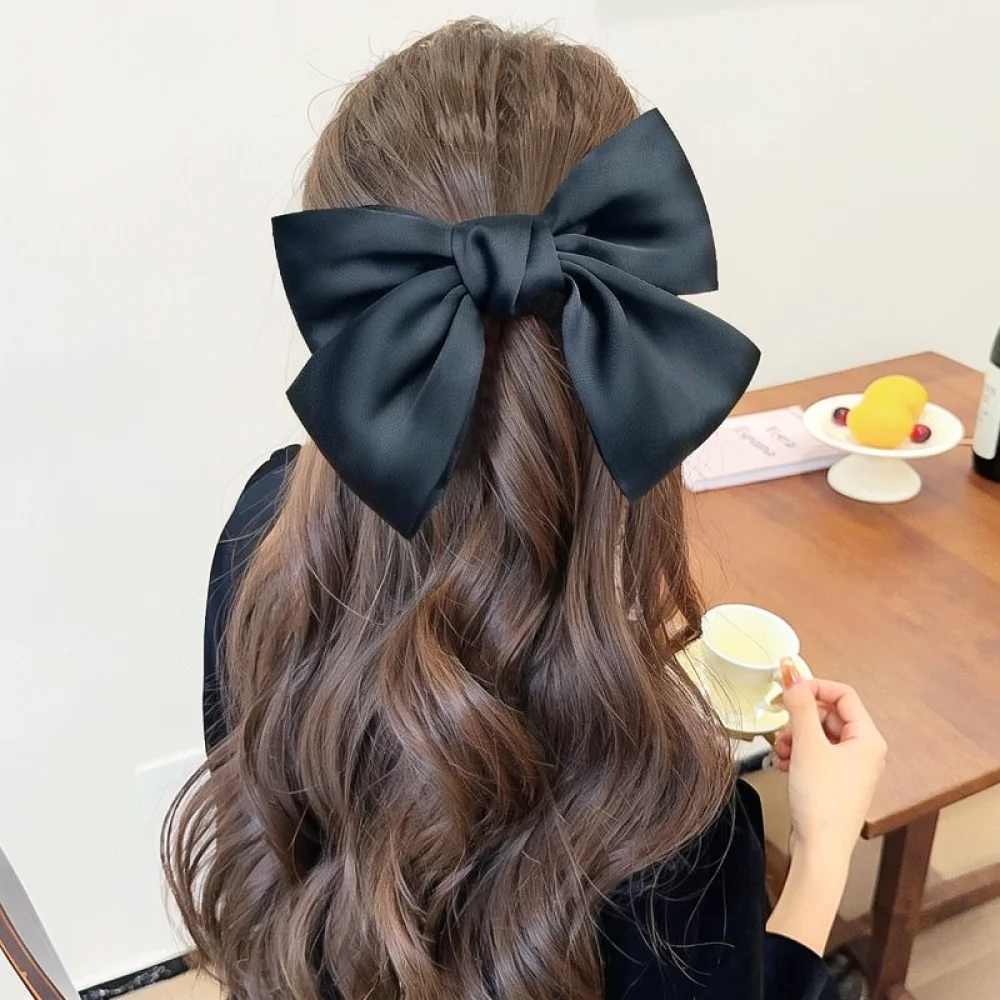 Elegant Black Satin Hairpin Large Ribbon Clip Fashion Hair Accessory For Women Styling Minimalist Style Headpiece