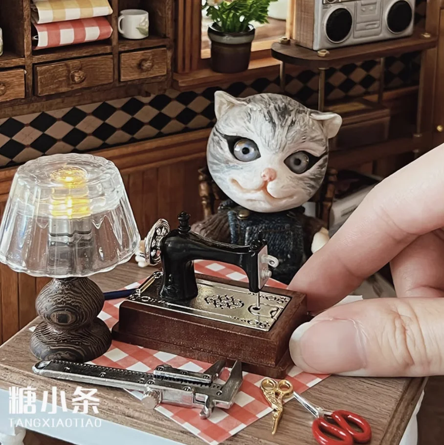 ミニチュア縫製キット小型ミシンはさみ巻尺ツールアクセサリー BJD ドールハウス現実的なクラフトルームの装飾金型