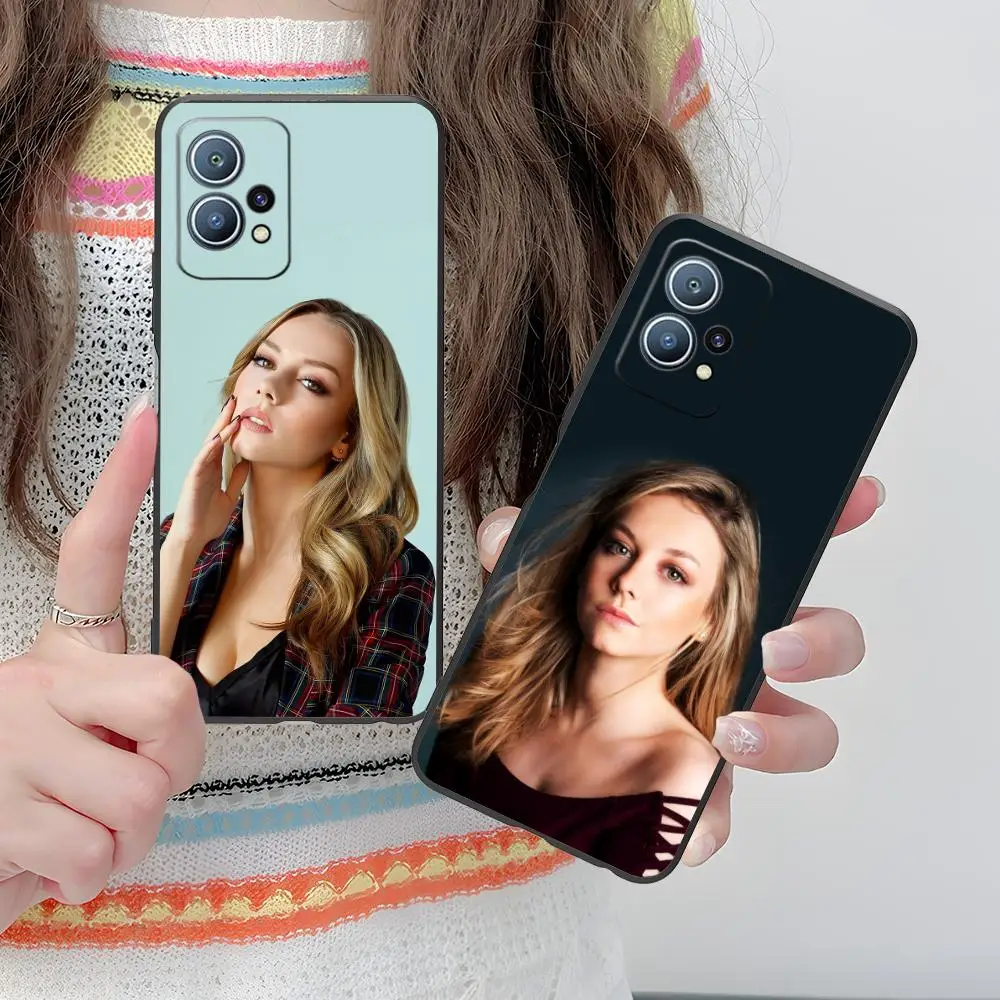 Ester Exposito Matt…