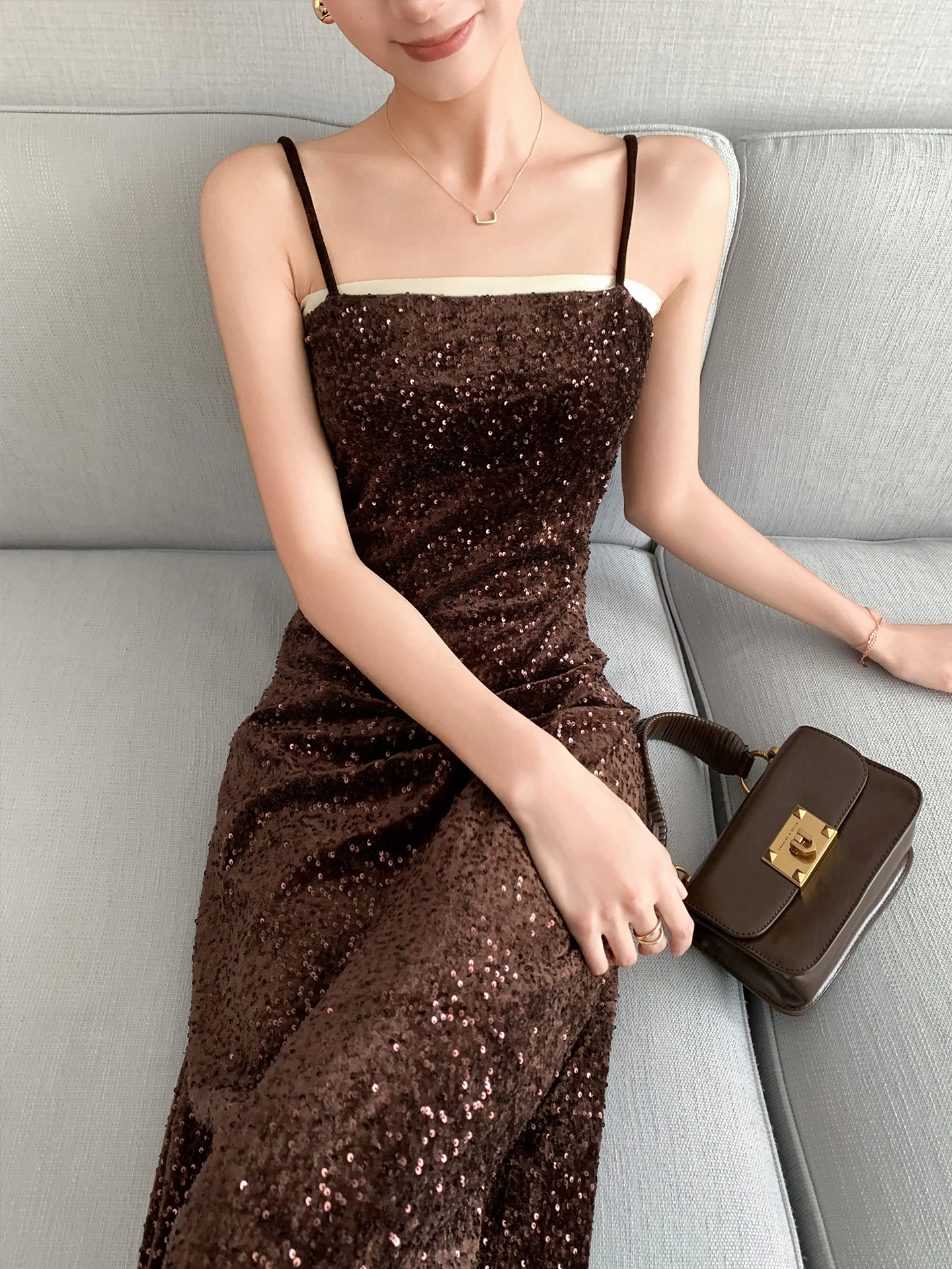 

Новое женское длинное платье SUSUS с пайетками кофейного цвета, на бретельках, с эффектом утяжки талии, для весны-лета, роскошное, стройнящее