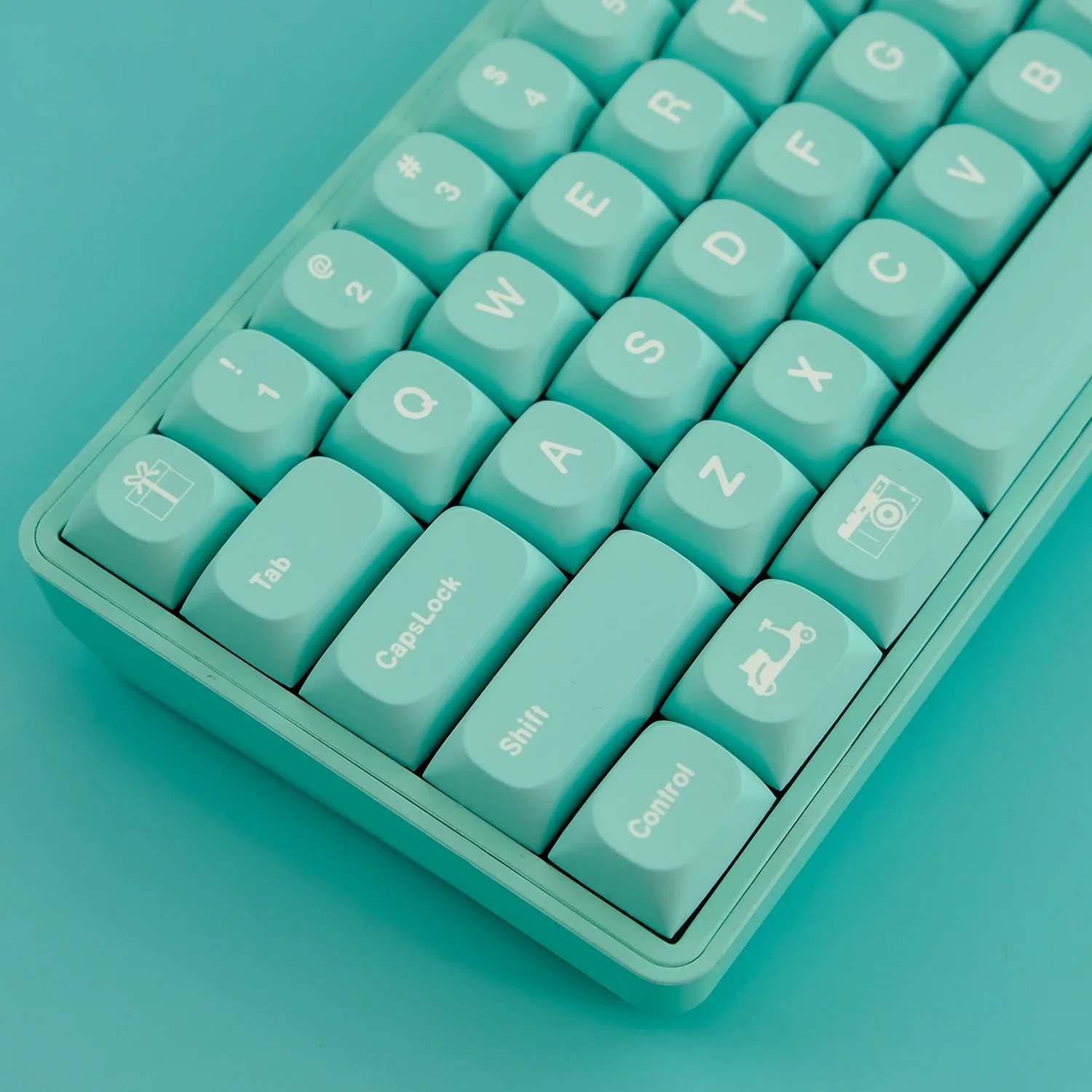 

Replica PBT material, MA highly sublimated keycaps