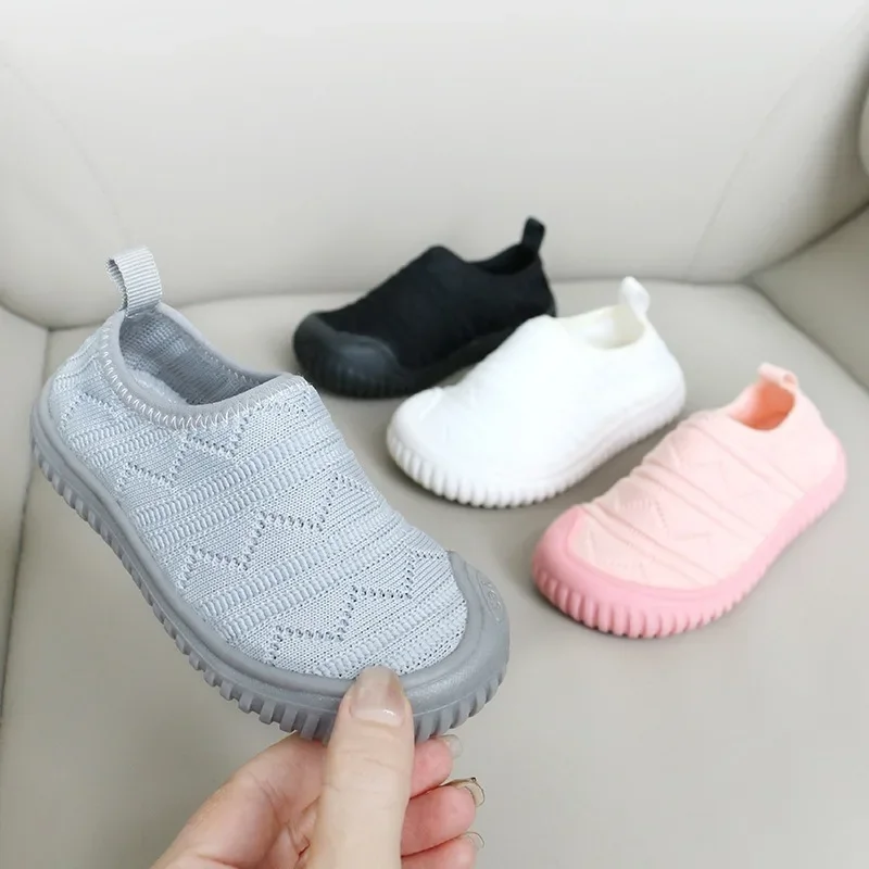 Girls Boys Casual Shoes Infant Toddler Shoes Kids Barefoot Sneakers Breathable Mesh Anti Slip Soft Sole Kindergarten Baby Shoes