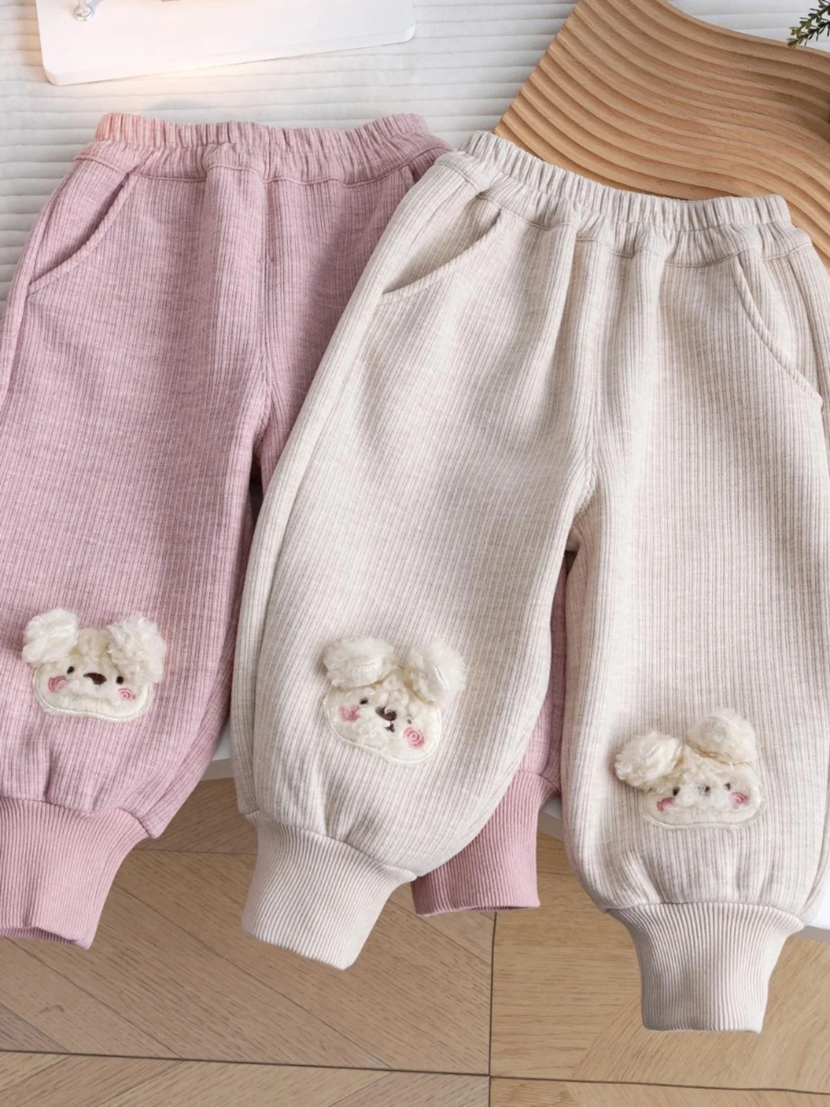 กางเกงเด็กผู้หญิง Thiened Fce รุ่นใหม่ สำหรับฤดูใบไม้ร่วงและฤดูหนาว ผ้าฝ้ายเนื้อนุ่มแบบกำมะหยี่  ทรงเอวสูง ขายาว