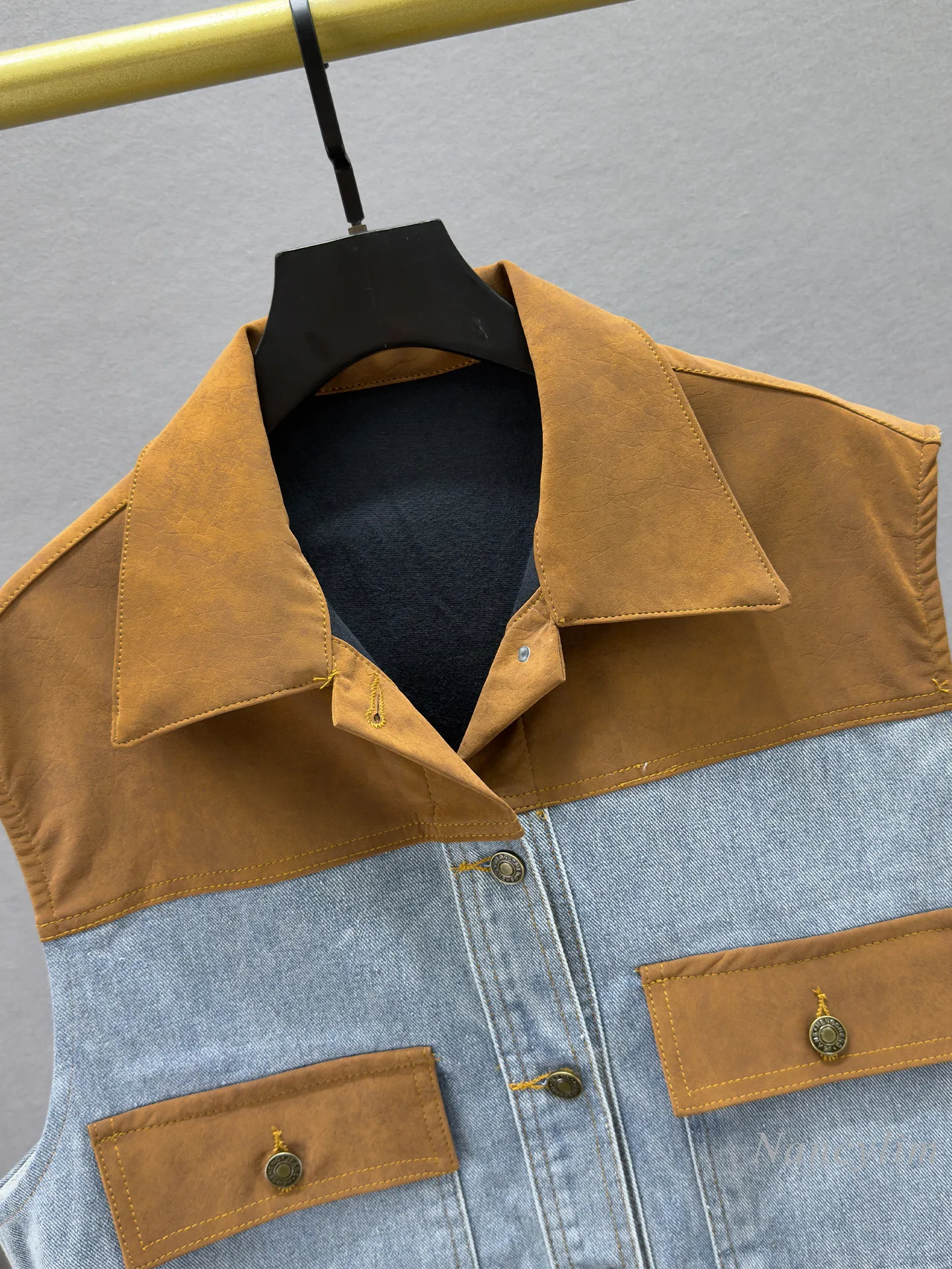 Tassel Hot Diamond Denim Outwear, Women's 2026 Autum New Arrival Loose Slimming Lookins European Distressed Sleeveless Vest view 2