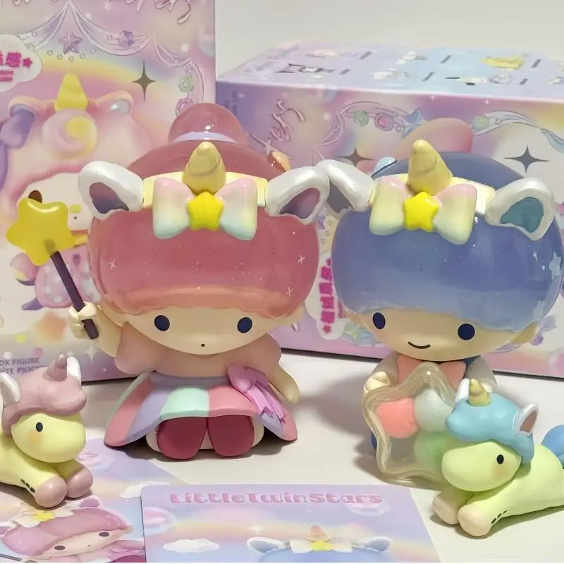 

Оригинальная глухая коробка серии Sanrio Fantasy Park, милые модные игрушки, коллекционный настольный орнамент ручной работы, модель Mystery Box, подарок для девочки