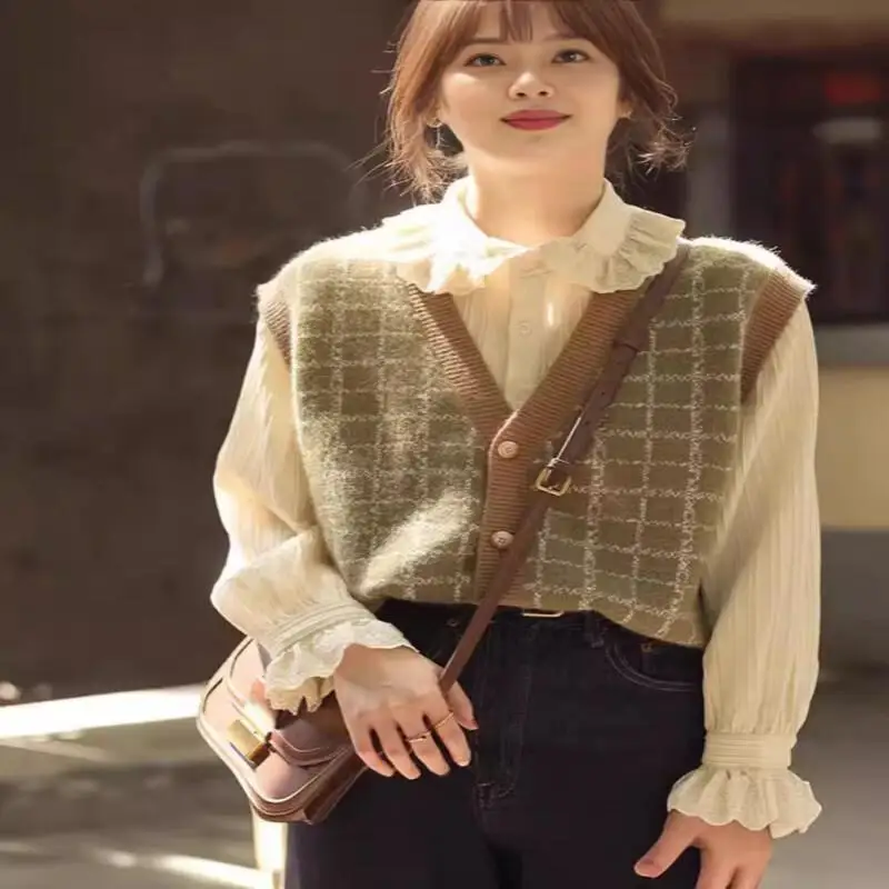 

Knitwear Female vest Knit vest sweater women trends 2025 sleeveless vest women High-end knitted vests cozy outer wear