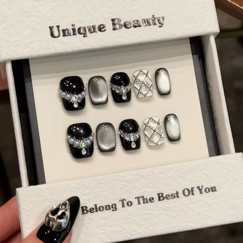

10Pcs Elegant Black Cat Eye False Nails Short Square Shape with Lustrous Pearl Accents&Dazzling Rhinestones for Chic Nail Look