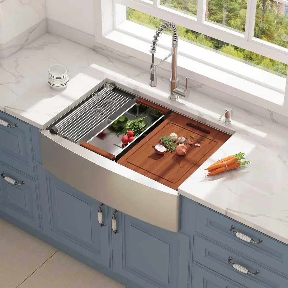 33 Farmhouse Sink, 33