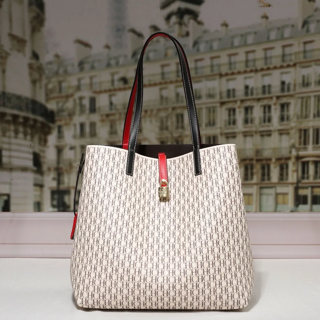

Fashionable Women's Handbag Made of Premium Leather Boasting Paris Casual Daily Modern Look