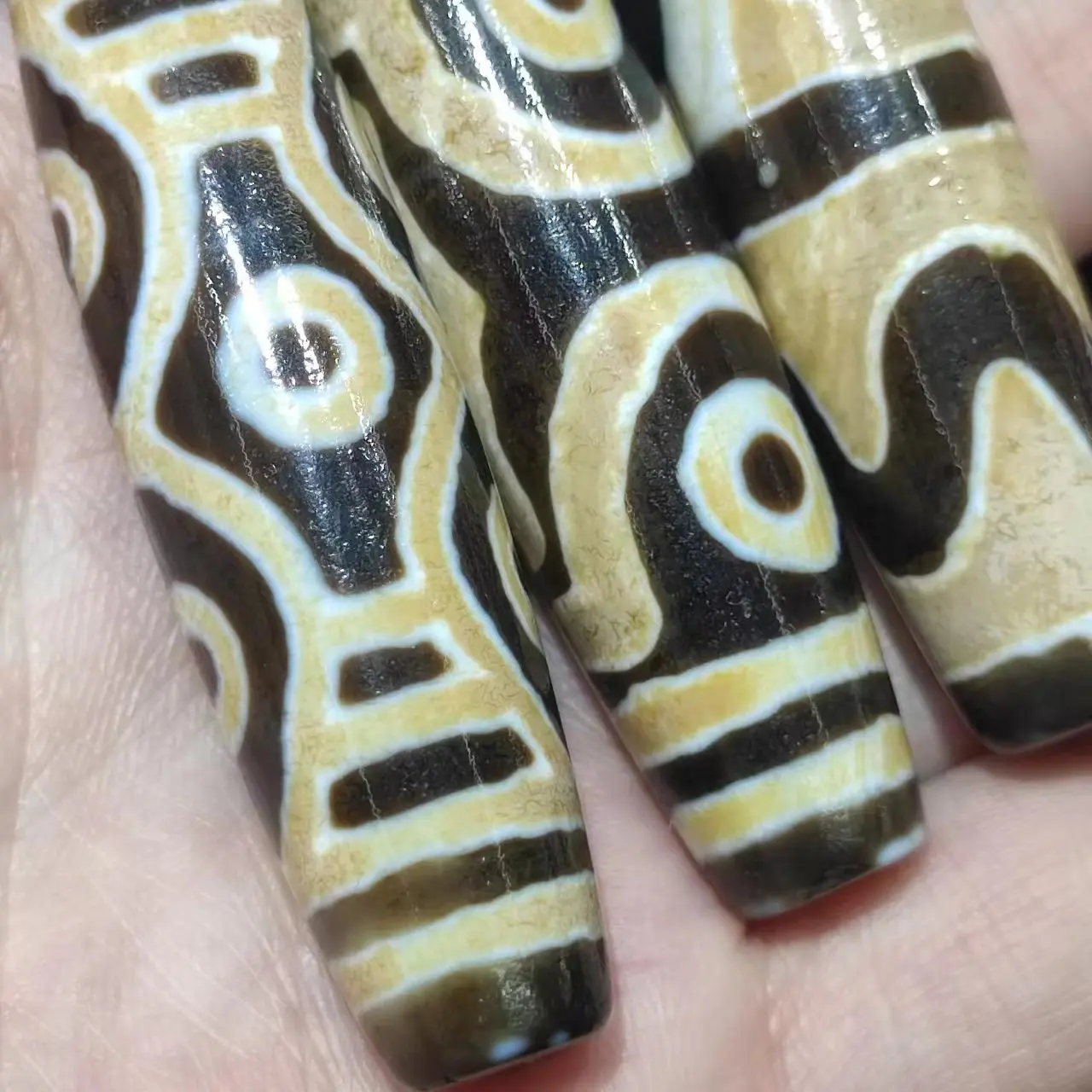 1pcs/lot natural variety of rare pattern agate dzi Brownish-black 58mm Weathering lines calcify Retro Collectible amulet diy