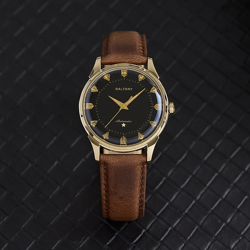 Baltany S4090 Pie-pan Dial Watch With Dog-leg Lugs Retro Men