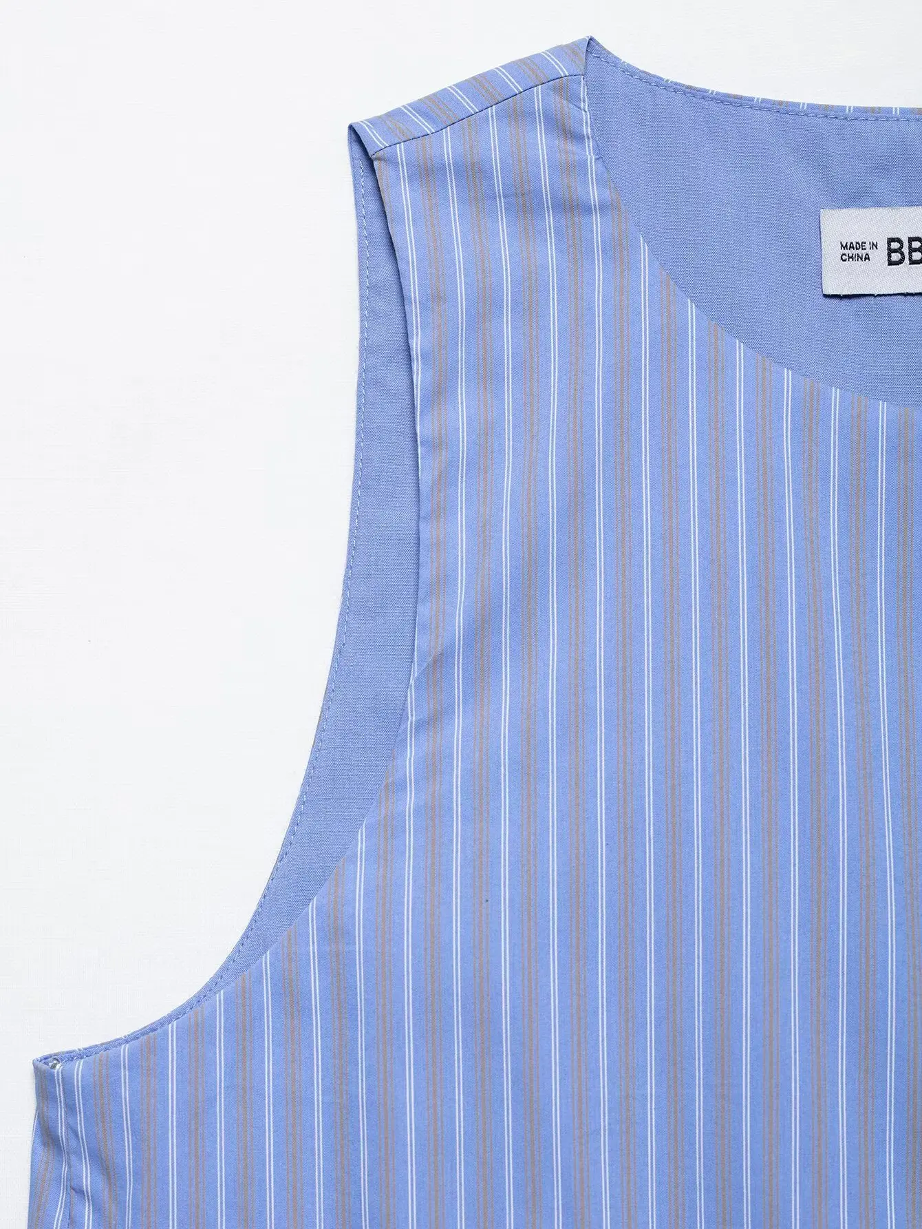 Zevity Women Fashion Sleeveless Striped Print Vest Blouse Office Lady Button Business Shirt Chic Chemise Blusas Crop Tops LS9055