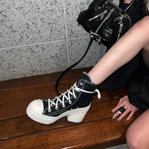 여성 플랫폼 스니커즈 캔버스 신발 맞춤형 Luxry Heels 스케이트 보드 레이스 업 캐주얼 패션 야외 스니커즈