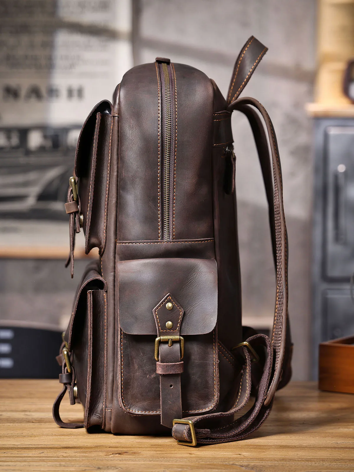 S.WORKER Vintage Echtleder-Rucksack für Herren, Große Laptop-Schultertasche aus Rindsleder, Klassische Vintage Crazy Horse Schultasche für Reisen – Detail 8