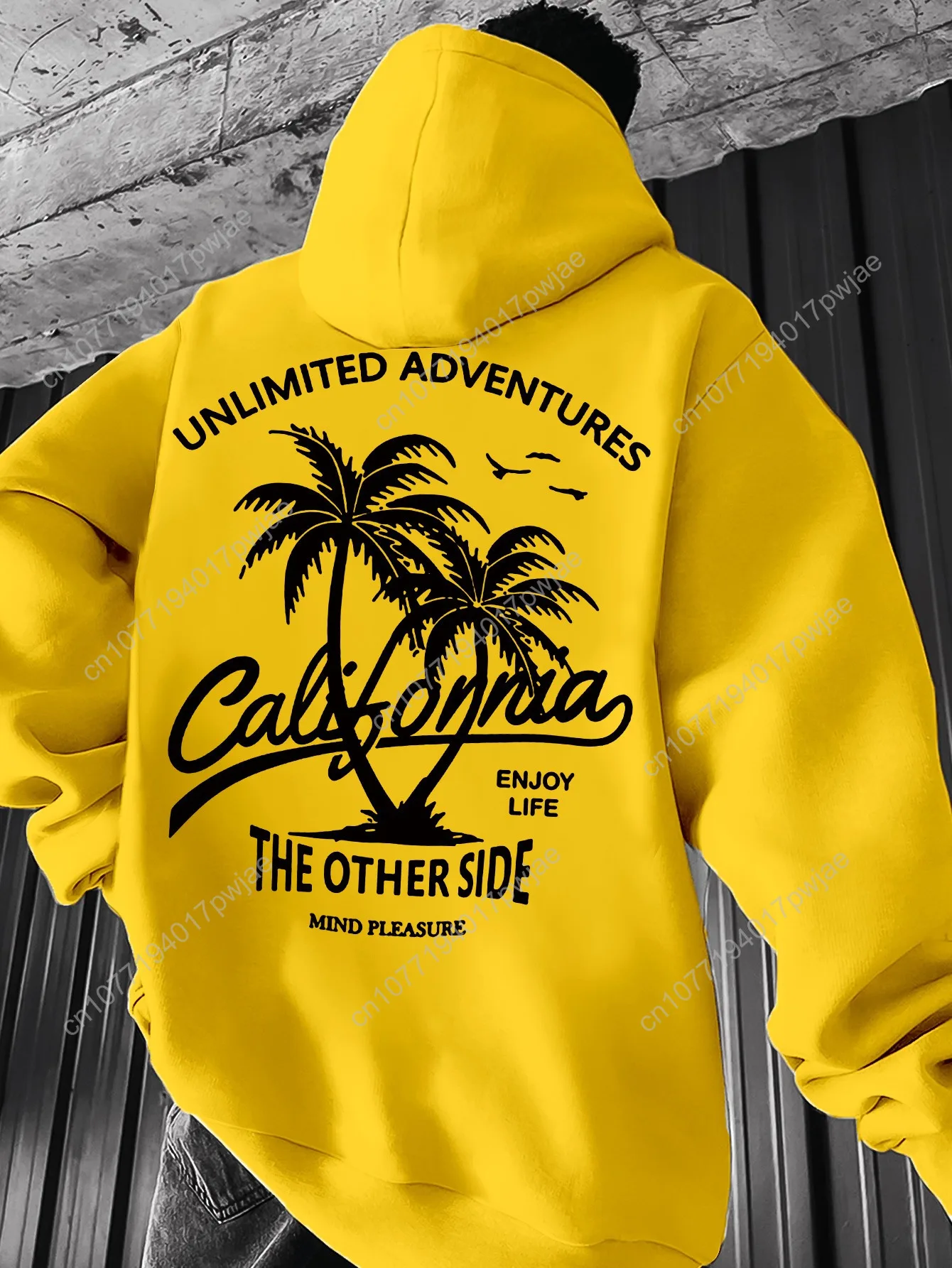 

New Stylish Casual Hooded Sweatshirt for Men, Suitable for Spring, Autumn, And Winter.