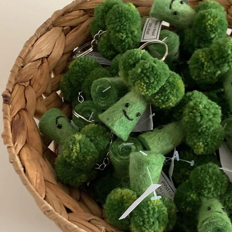 

Kawaii Broccoli Keychain Nepalese Handmade Wool Felt Cartoon Vegetable Bread Mushroom Pendant Key Pendant Backpack Decoration