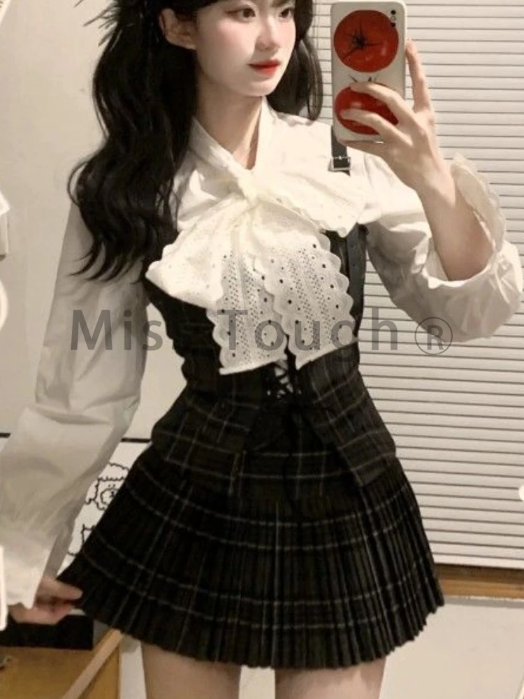 Jesień Vintage Preppy Style Slim 3-częściowy zestaw damski Solid Bow Tops+Bandage Tunic Vest Female Fashion Plaid Mini Skirt Suit